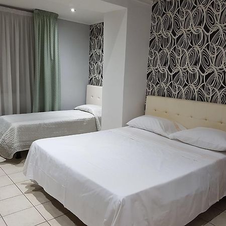 Hôtel Meridiano à Naples Extérieur photo