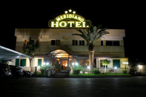 Hôtel Meridiano à Naples Extérieur photo